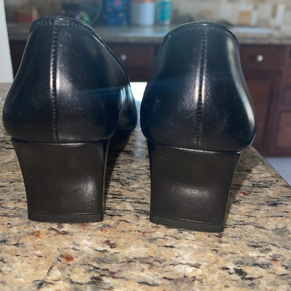 Salvatore Ferragamo Heels - Picture 4 of 7